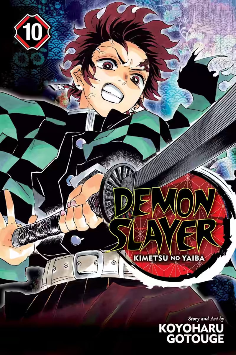 Image of Manga-forside til ‘Demon Slayer’ bind 10, der viser Tanjiro Kamado svinge sin nichirin-klinge fremad med beslutsomt blik og blåviolette mønstre i baggrunden.