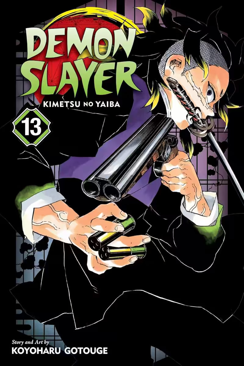 Image of Manga-forside til ‘Demon Slayer’ bind 13, der viser Genya Shinazugawa med haglgevær i hænderne og patroner mellem fingrene foran en mørk shoji-baggrund.