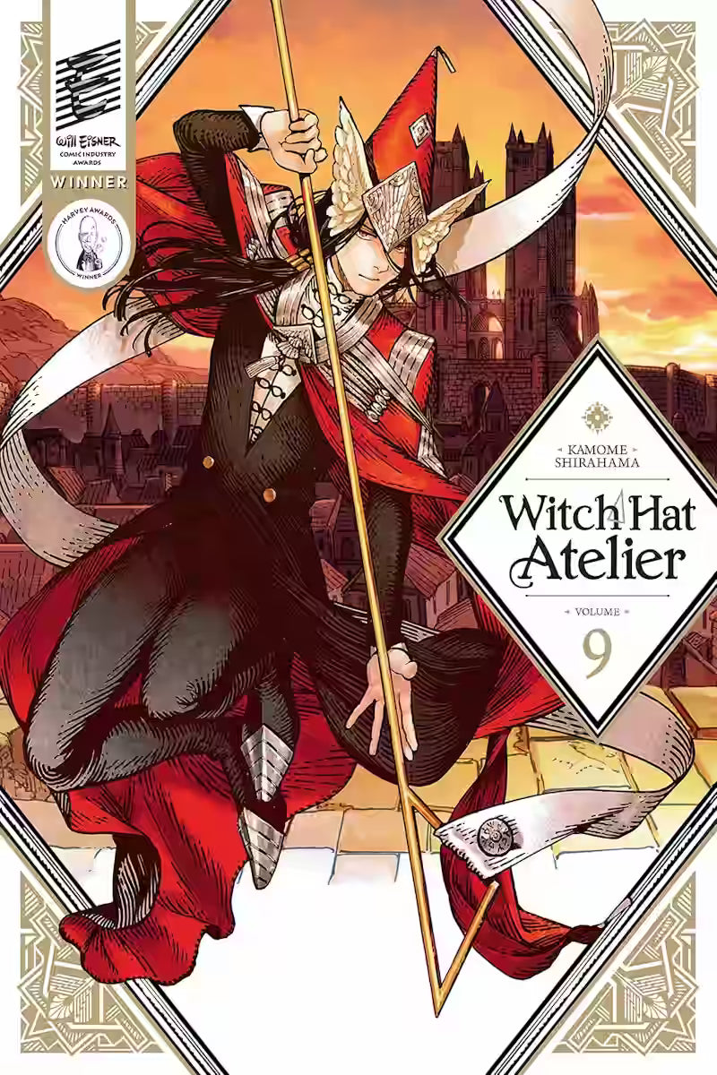 Image of Manga-forside til ‘Witch Hat Atelier’ bind 9, der viser Easthies i en rød og sort ceremonihabit med vingelignende ornamenter, svævende foran en stor borg i solnedgangen.